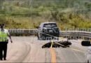 Motociclista pierde la vida al derrapar y ser arrollado por camioneta